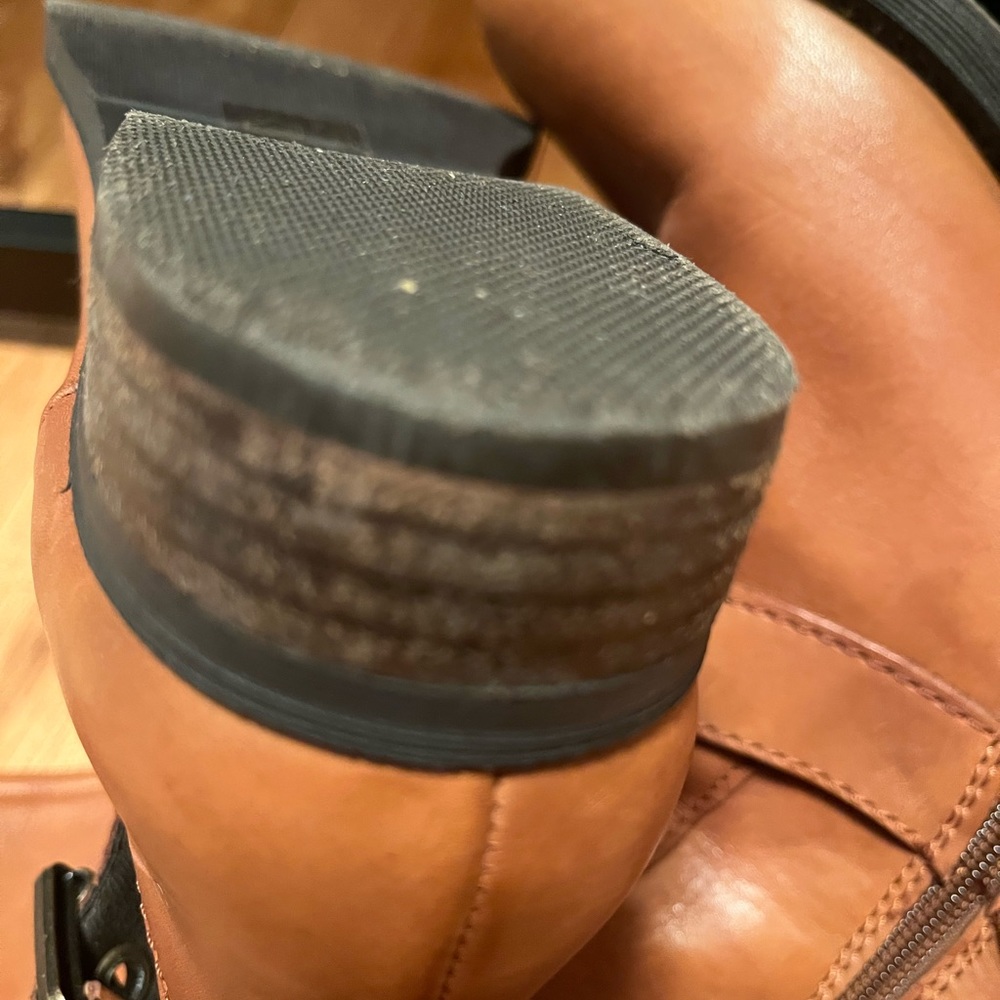 Steve Madden boots. In great condition. Size 6.5 - Picture 4 of 9